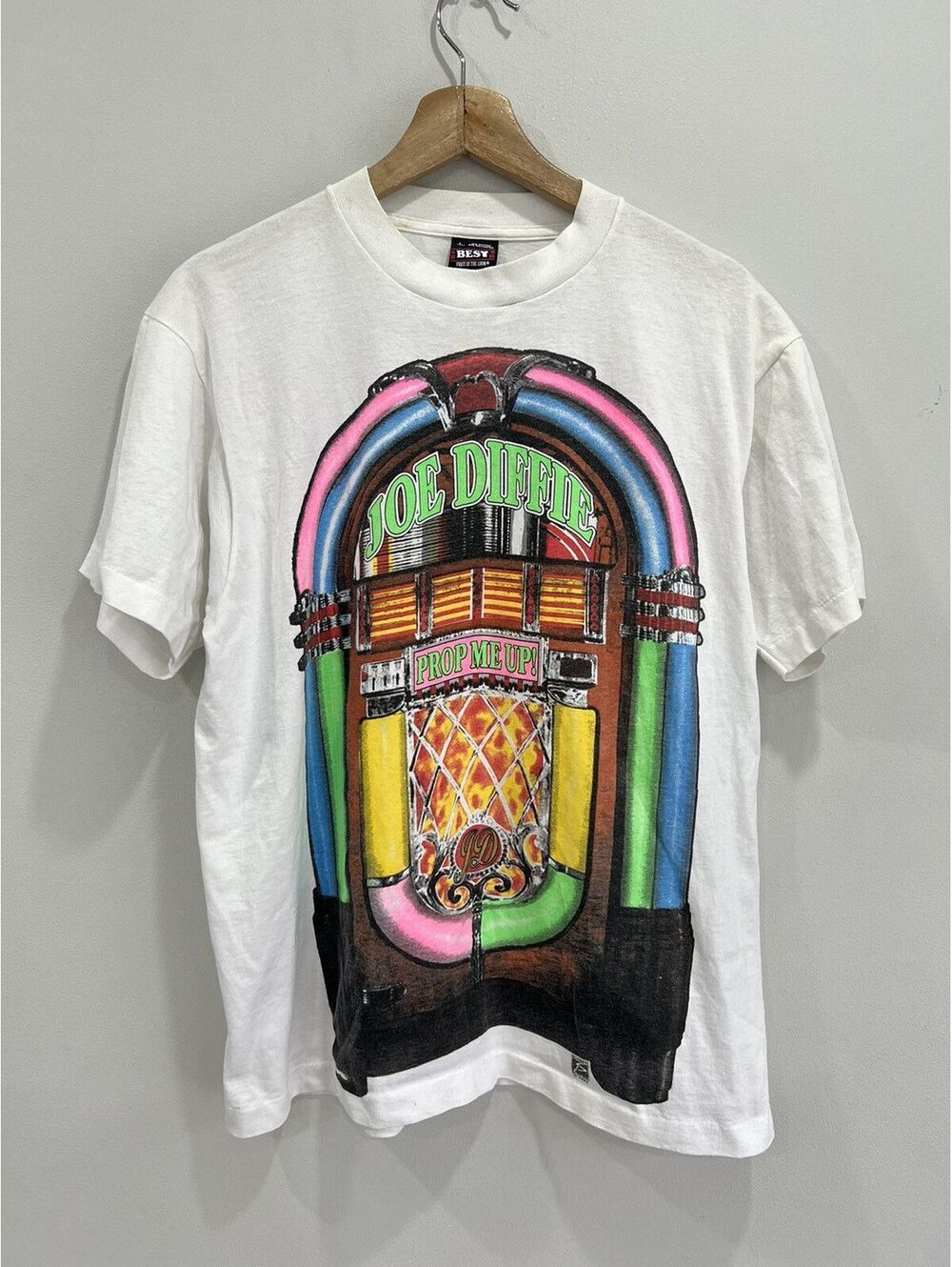 Vintage Joe Diffe Prop Me Up Jukebox Tee country tour band